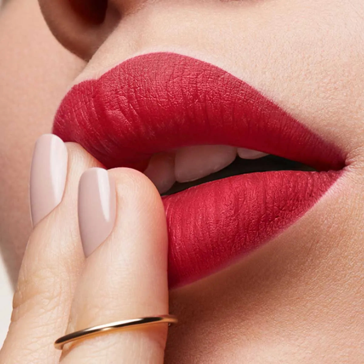 Labial Xtra Cream Mate Barra Cyplay