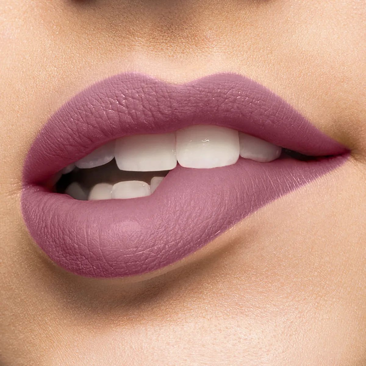 Labial Xtra Cream Mate Barra Cyplay