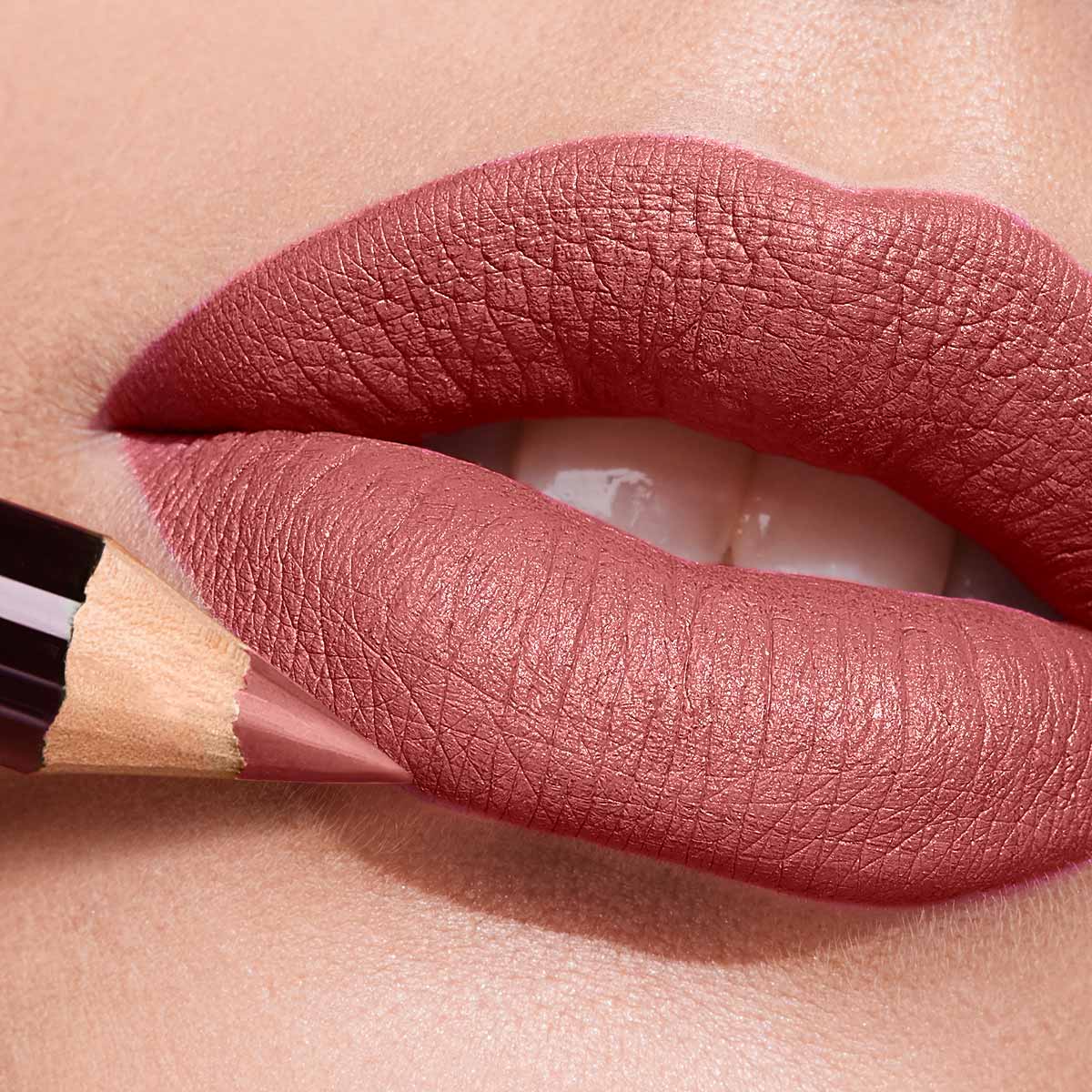 Delineador Lápiz para Labios Esika