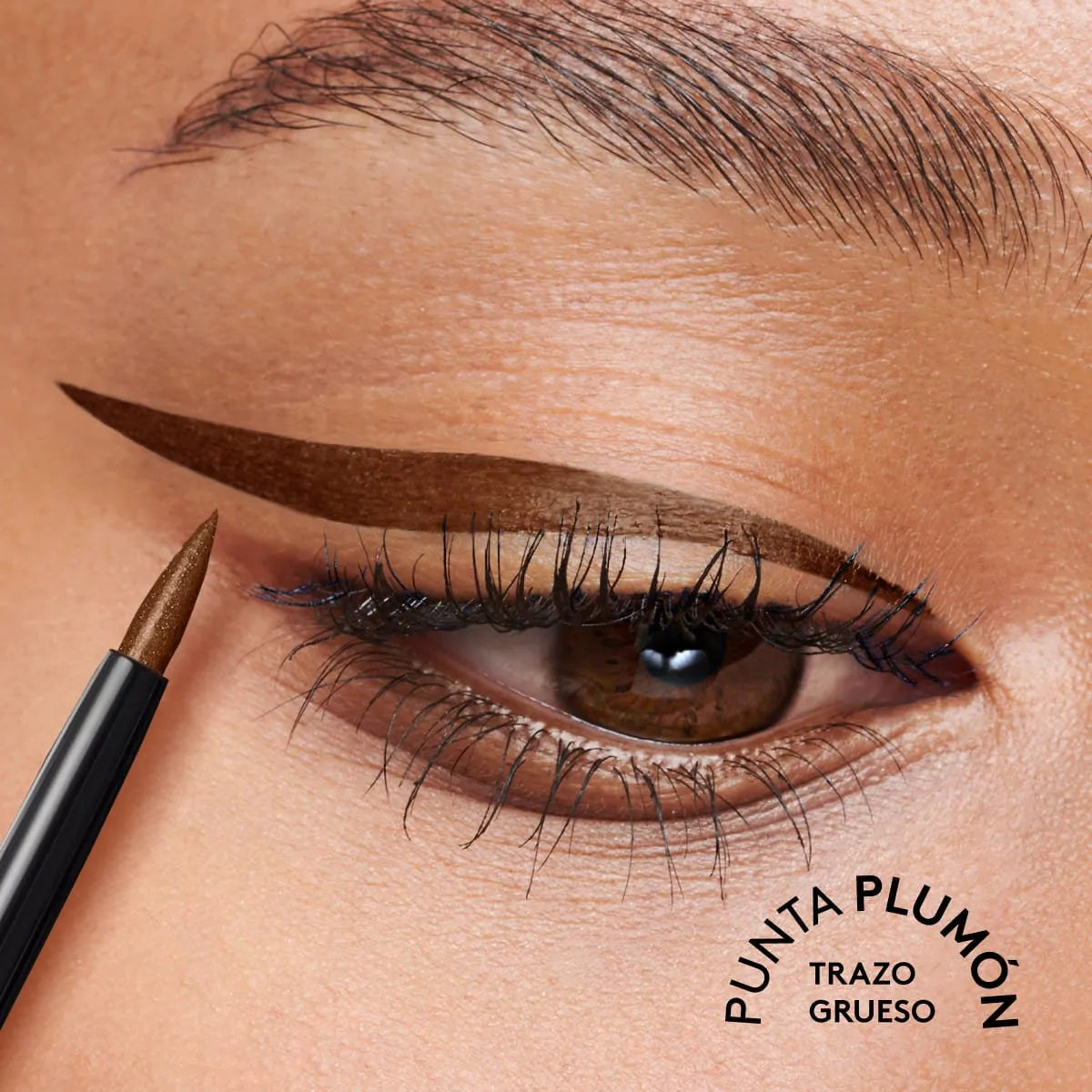 Delineador Líquido Punta Plumón Eye PRO