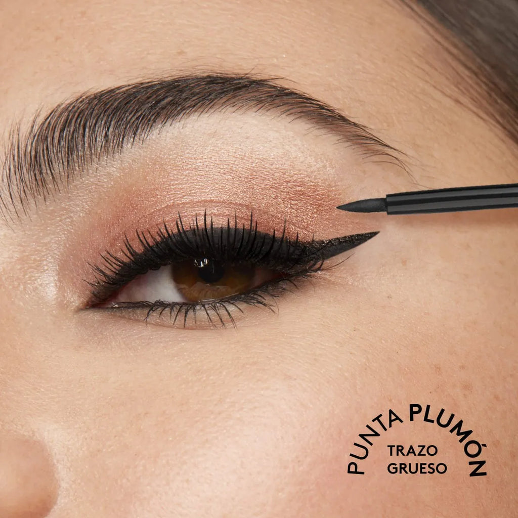 Delineador Líquido Punta Plumón Eye PRO