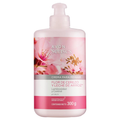 Avon Senses Crema Para Peinar Flor De Cerezo Y Leche De Arroz 300 g